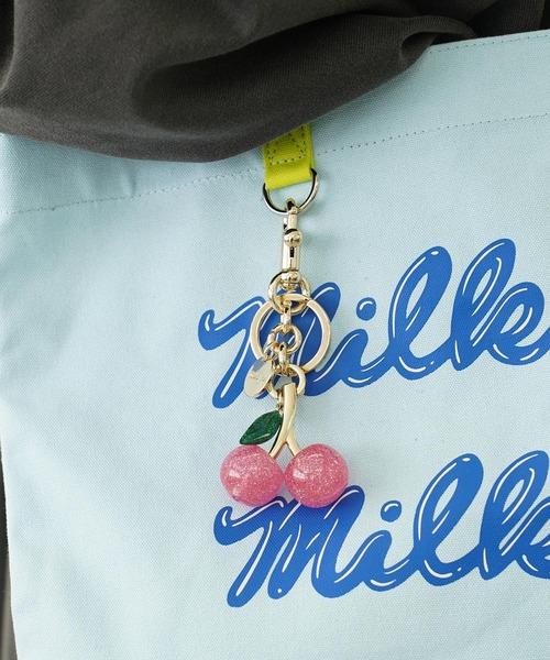 GLITTER CHERRY KEYCHAIN（キーホルダー）｜MILKFED.（ミルクフェド