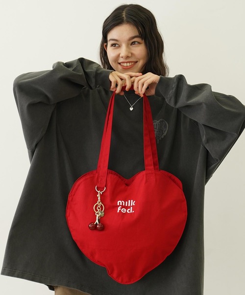 MILKFED.(ミルクフェド)の「GLITTER CHERRY KEYCHAIN(キーホルダー・レディース・レッド/ピンク・ONE SIZE)」の16枚目の写真