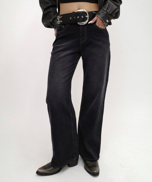 WHO'S WHO gallery（フーズフーギャラリー）の「コーデュロイフレアパンツ（その他パンツ・レディース・グレー/ブラック系その他/ブラック/ブラウン系その他/グレー系その他/ブラウン・SMALL/MEDIUM）」の3枚目の写真