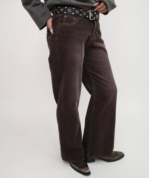 WHO'S WHO gallery（フーズフーギャラリー）の「コーデュロイフレアパンツ（その他パンツ・レディース・グレー/ブラック系その他/ブラック/ブラウン系その他/グレー系その他/ブラウン・SMALL/MEDIUM）」の15枚目の写真