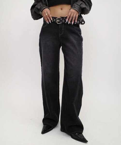 WHO'S WHO gallery（フーズフーギャラリー）の「コーデュロイフレアパンツ（その他パンツ・レディース・グレー/ブラック系その他/ブラック/ブラウン系その他/グレー系その他/ブラウン・SMALL/MEDIUM）」の16枚目の写真