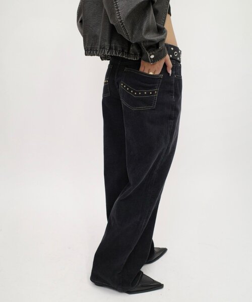 WHO'S WHO gallery（フーズフーギャラリー）の「コーデュロイフレアパンツ（その他パンツ・レディース・グレー/ブラック系その他/ブラック/ブラウン系その他/グレー系その他/ブラウン・SMALL/MEDIUM）」の17枚目の写真