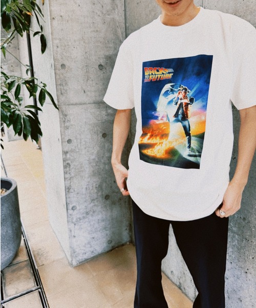 minius(ミニウス)の「『バック・トゥ・ザ・フューチャー1』"""Back to the Future"" T-Shirt" 半袖プリントTシャツ ビックシルエット ピグメント加工 ヴィンテージライク(Tシャツ/カットソー・メンズ・チャコール/ホワイト・X-LARGE/LARGE/MEDIUM)」の7枚目の写真