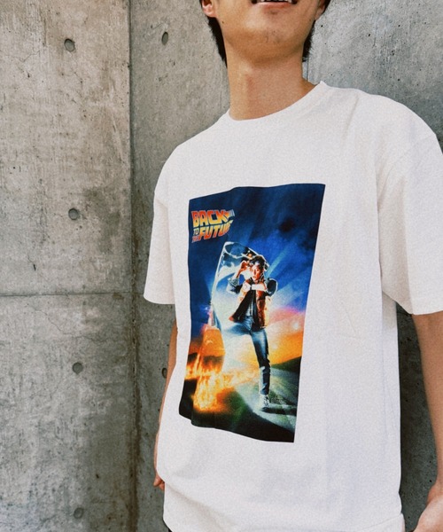 minius(ミニウス)の「『バック・トゥ・ザ・フューチャー1』"""Back to the Future"" T-Shirt" 半袖プリントTシャツ ビックシルエット ピグメント加工 ヴィンテージライク(Tシャツ/カットソー・メンズ・チャコール/ホワイト・X-LARGE/LARGE/MEDIUM)」の9枚目の写真