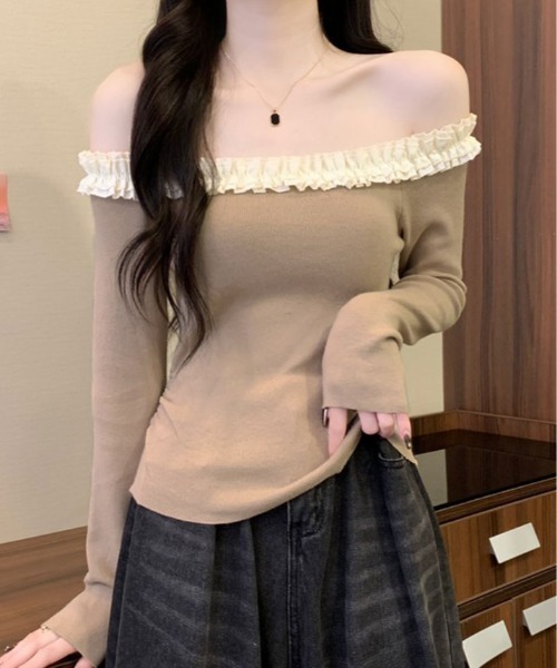 kirakiraShop(キラキラショップ)の「フリル ショルダー ショート ニット トップス(ニット/セーター・レディース・ブラウン/レッド/ベージュ/ブラック/ブラック系その他・FREE)」の4枚目の写真