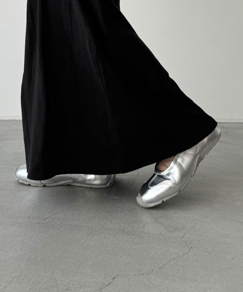 CANAL JEAN(キャナルジーン)の「Miller パネルリブホルターワンピース(ワンピース・レディース・ブラック/ベージュ・ONE SIZE)」の13枚目の写真