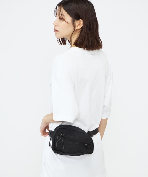 KEEN(キーン)の「NYLON HIP BAG / ナイロン ヒップ バッグ / 3WAYバッグ 小物入れ(ボディバッグ/ウエストポーチ・レディース・ブラック・OS)」の7枚目の写真