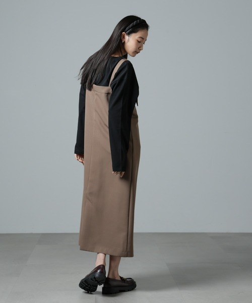 NANO universe（ナノユニバース）の「サイドスリットロングスリーブTシャツ（Tシャツ/カットソー・レディース・ブラック/ホワイト/ネイビー・FREE）」の19枚目の写真