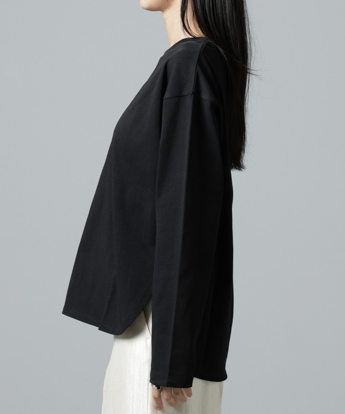 NANO universe（ナノユニバース）の「サイドスリットロングスリーブTシャツ（Tシャツ/カットソー・レディース・ブラック/ホワイト/ネイビー・FREE）」の13枚目の写真