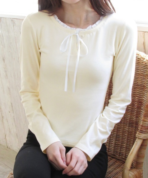 Kuroba(クロバ)の「レイヤード風フリルリボン使いトップス(Tシャツ/カットソー・レディース・ブラック/ネイビー/ホワイト・S/M/L)」の4枚目の写真