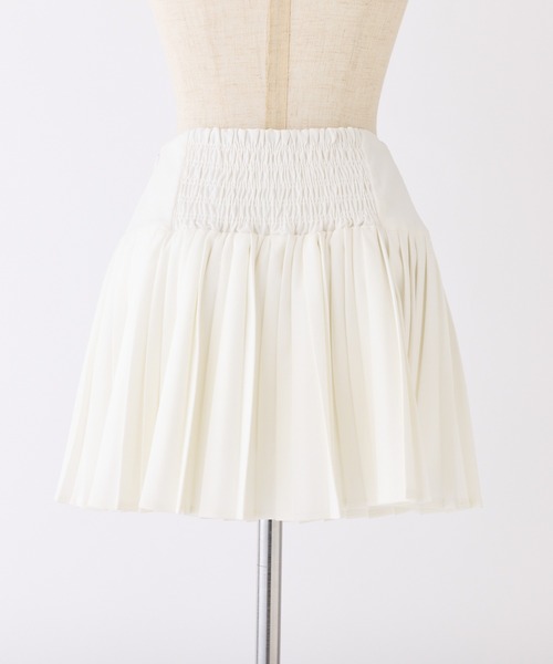 one after another NICE CLAUP（ワンアフターアナザーナイスクラップ）の「プレート付きプリーツミニスカート（スカート・レディース・チャコールグレー/オフホワイト/ベージュ/ネイビー・MEDIUM/SMALL）」の7枚目の写真