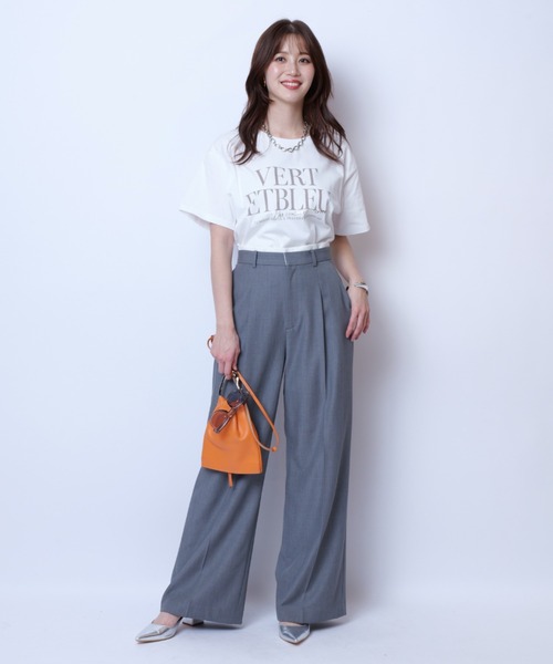 【新品タグ付き】JUSGLITTY クロップドロゴTシャツ JUSGLITTY（ジャスグリッティー）の「クロップドロゴTシャツ（T