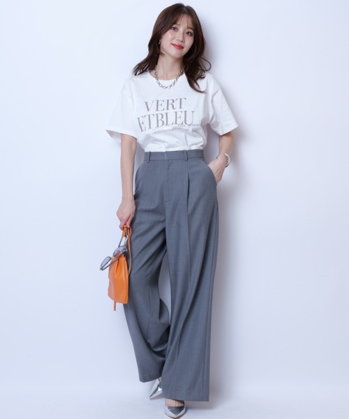 【新品タグ付き】JUSGLITTY クロップドロゴTシャツ JUSGLITTY（ジャスグリッティー）の「クロップドロゴTシャツ（T