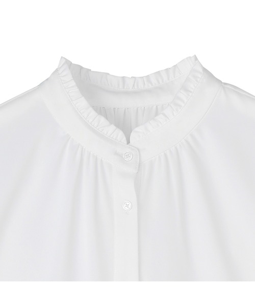 TOKYO SHIRTS(トウキョウシャツ)の「パウダーサテン シャツカラーレディース長袖ブラウス(シャツ/ブラウス・レディース・ベージュ/オフホワイト・LL/L/M)」の6枚目の写真
