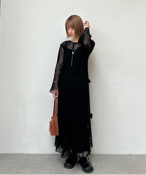 HAND 3D MOTIF MESH DRESS