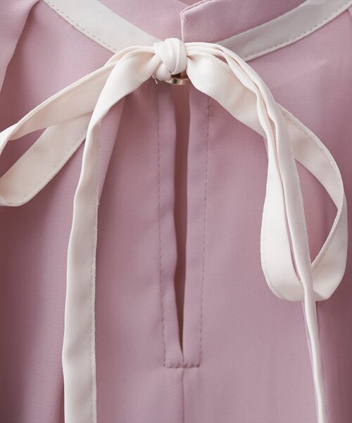 natural couture(ナチュラルクチュール)の「リボン付きマルチWAYブラウス(シャツ/ブラウス・レディース・グレー/アイボリー/ピンク/ブルー/ネイビー・FREE)」の9枚目の写真