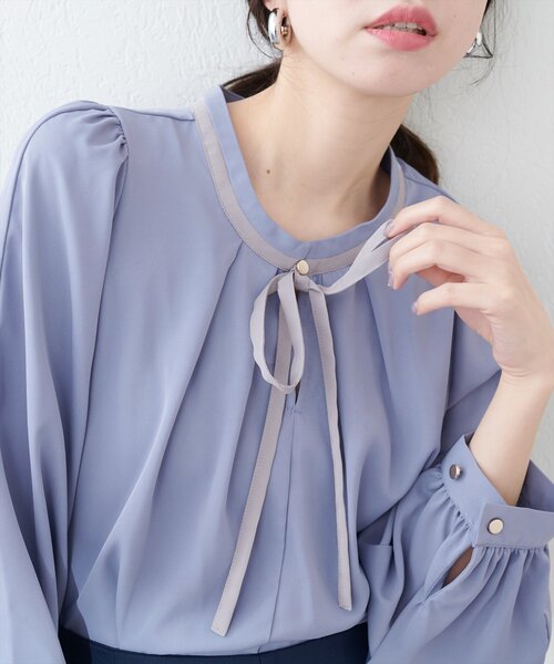 natural couture(ナチュラルクチュール)の「リボン付きマルチWAYブラウス(シャツ/ブラウス・レディース・グレー/アイボリー/ピンク/ブルー/ネイビー・FREE)」の4枚目の写真