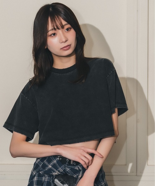 madrepadre(マドレパドレ)の「ヴィンテージウォッシュピグメントダイクロップドTシャツ(Tシャツ/カットソー・レディース・ネイビー/パープル/ブラック・MEDIUM/LARGE)」の4枚目の写真