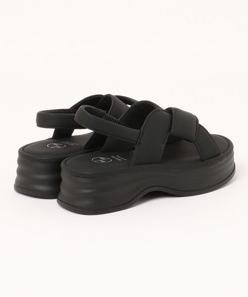 shoes365(シューズスリーシックスファイヴ)の「【shoes 365】厚底クロスストラップサンダル (SS)(サンダル・レディース・オフホワイト/ブラック・25.0cm/24.5cm/24.0cm/23.5cm/23.0cm/22.5cm)」の10枚目の写真