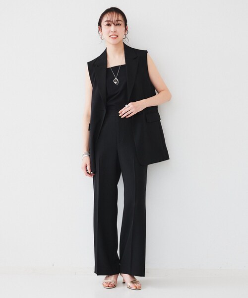 UNTITLED（アンタイトル）の「【接触冷感/UV/セットアップ可能】ライトウェイト テーラードジレ（ベスト・レディース・チャコールグレー/ブラック/ベージュ・00/02/04/44/48）」の11枚目の写真