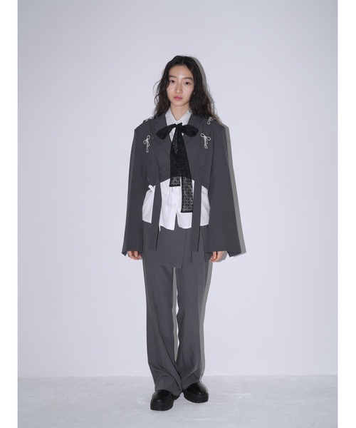 Uenui（ウニュイ）の「リボンチャーム 取り外し可能 ショートジャケット（テーラードジャケット・レディース・ブラック/グレー・FREE）」の20枚目の写真
