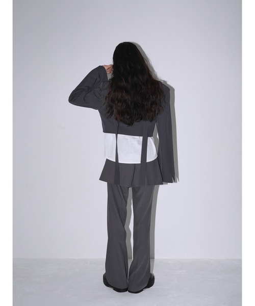 Uenui（ウニュイ）の「リボンチャーム 取り外し可能 ショートジャケット（テーラードジャケット・レディース・ブラック/グレー・FREE）」の22枚目の写真