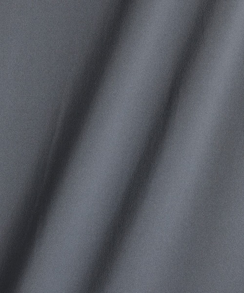 NEW BALANCE(ニューバランス)の「Linear ロゴ パフォーマンスショートスリーブTシャツ(Tシャツ/カットソー・メンズ・ネイビー/グレイッシュベージュ/グレー・XX-LARGE/X-LARGE/LARGE/MEDIUM/SMALL)」の8枚目の写真