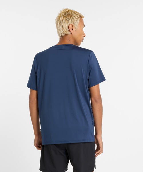 NEW BALANCE(ニューバランス)の「Linear ロゴ パフォーマンスショートスリーブTシャツ(Tシャツ/カットソー・メンズ・ネイビー/グレイッシュベージュ/グレー・XX-LARGE/X-LARGE/LARGE/MEDIUM/SMALL)」の15枚目の写真
