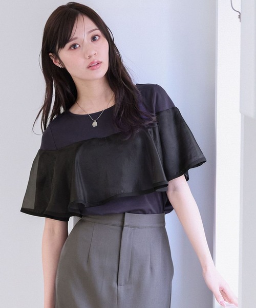 Andemiu(アンデミュウ)の「イソザイラッフルカット325575(Tシャツ/カットソー・レディース・ブラック/オフホワイト/ネイビー・FREE)」の3枚目の写真