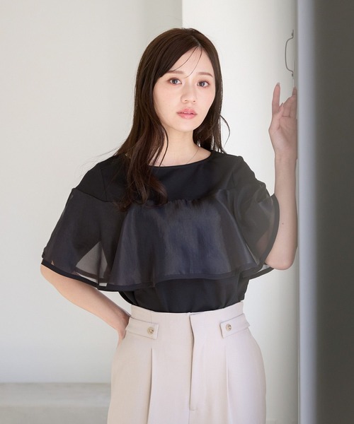 Andemiu(アンデミュウ)の「イソザイラッフルカット325575(Tシャツ/カットソー・レディース・ブラック/オフホワイト/ネイビー・FREE)」の13枚目の写真