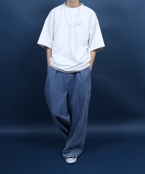 ANPAS(アンパス)の「Faux Suede Flower Embroidery&Back Print T-shirt/フェイクスエード フラワーデザイン 半袖 Tシャツ レディース メンズ(Tシャツ/カットソー・メンズ・ライトグレー/オフホワイト/チャコール・M/L)」の20枚目の写真