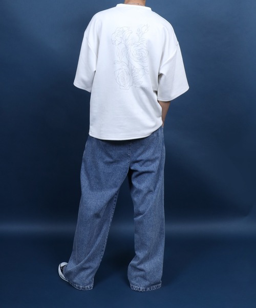 ANPAS(アンパス)の「Faux Suede Flower Embroidery&Back Print T-shirt/フェイクスエード フラワーデザイン 半袖 Tシャツ レディース メンズ(Tシャツ/カットソー・メンズ・ライトグレー/オフホワイト/チャコール・M/L)」の22枚目の写真