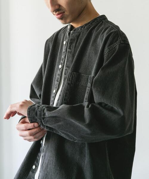 URBAN RESEARCH DOORS（アーバンリサーチドアーズ）の「デニムバンドカラーシャツ（シャツ/ブラウス・メンズ・ブルー/ワンウォッシュ/グレー/ブラック・MEDIUM/LARGE）」の2枚目の写真
