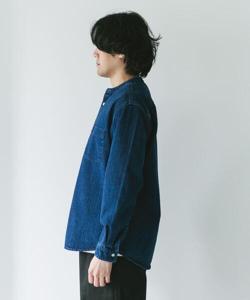 URBAN RESEARCH DOORS（アーバンリサーチドアーズ）の「デニムバンドカラーシャツ（シャツ/ブラウス・メンズ・ブルー/ワンウォッシュ/グレー/ブラック・MEDIUM/LARGE）」の12枚目の写真
