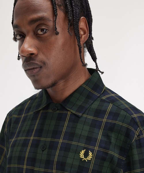 FRED PERRY（フレッドペリー）の「Tartan Twill Short Sleeve Shirt／タータンツイル半袖シャツ（シャツ/ブラウス・メンズ・ネイビー・S/M/L）」の9枚目の写真