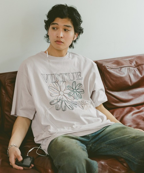 RAGEBLUE(レイジブルー)の「フラワー刺繍/オーバーサイズTシャツ(Tシャツ/カットソー・メンズ・オフホワイト/ブルー/ブラック/ベージュ・MEDIUM/LARGE)」の15枚目の写真