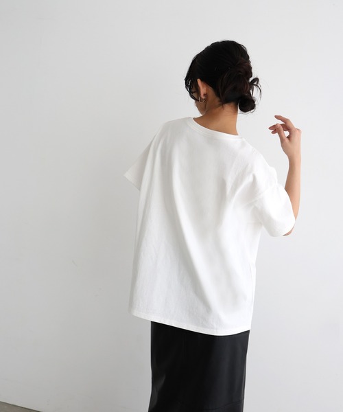 hellam(へラム)の「ネオンロゴフォトプリントTシャツ(Tシャツ/カットソー・レディース・ホワイト×グリーン/ホワイト×ブルー/ホワイト×イエロー・FREE)」の10枚目の写真