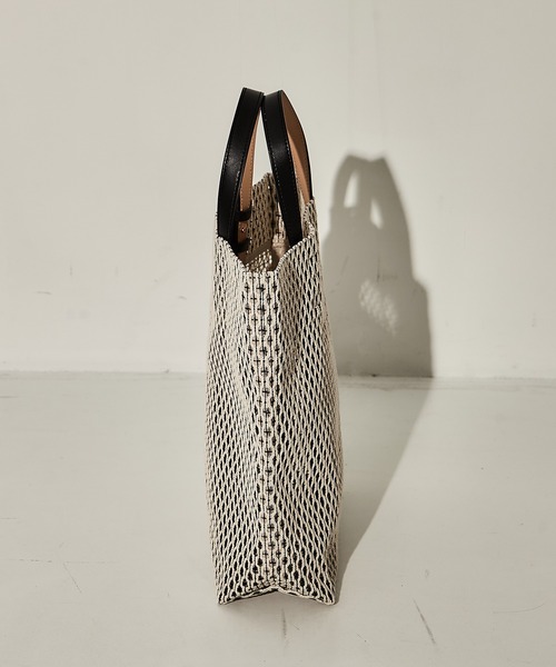 MARY AL TERNA（メアリオルターナ）の「【MARY AL TERNA/メアリオルターナ】GAP TOTE BAG/トートバッグ（トートバッグ・レディース・ブラック/ライトグレー/ブラック系その他2・FREE）」の18枚目の写真