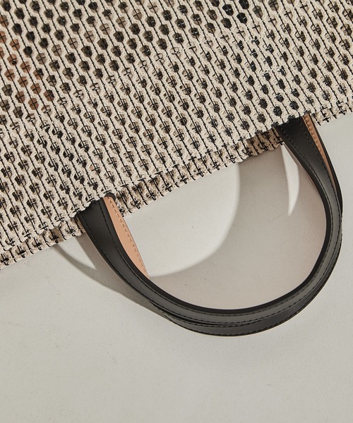 MARY AL TERNA（メアリオルターナ）の「【MARY AL TERNA/メアリオルターナ】GAP TOTE BAG/トートバッグ（トートバッグ・レディース・ブラック/ライトグレー/ブラック系その他2・FREE）」の13枚目の写真