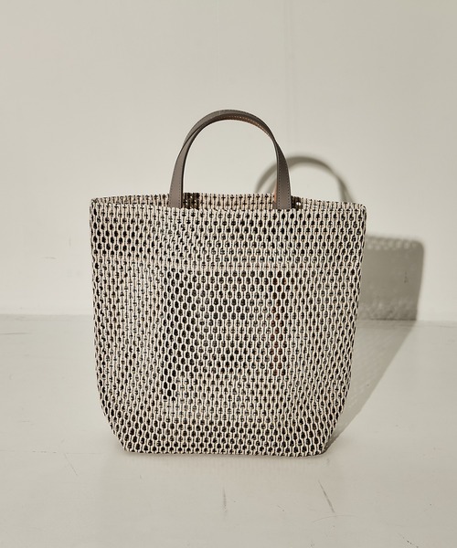 MARY AL TERNA（メアリオルターナ）の「【MARY AL TERNA/メアリオルターナ】GAP TOTE BAG/トートバッグ（トートバッグ・レディース・ブラック/ライトグレー/ブラック系その他2・FREE）」の10枚目の写真