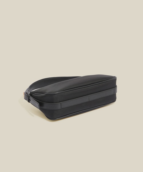 ROPE'(ロペ)の「【E'POR】C BAG Mini【撥水】【超軽量】(ハンドバッグ・レディース・ブラック/カーキ・FREE)」の9枚目の写真