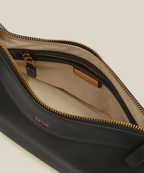 ROPE'(ロペ)の「【E'POR】C BAG Mini【撥水】【超軽量】(ハンドバッグ・レディース・ブラック/カーキ・FREE)」の10枚目の写真