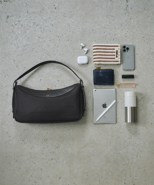 ROPE'(ロペ)の「【E'POR】C BAG Mini【撥水】【超軽量】(ハンドバッグ・レディース・ブラック/カーキ・FREE)」の15枚目の写真