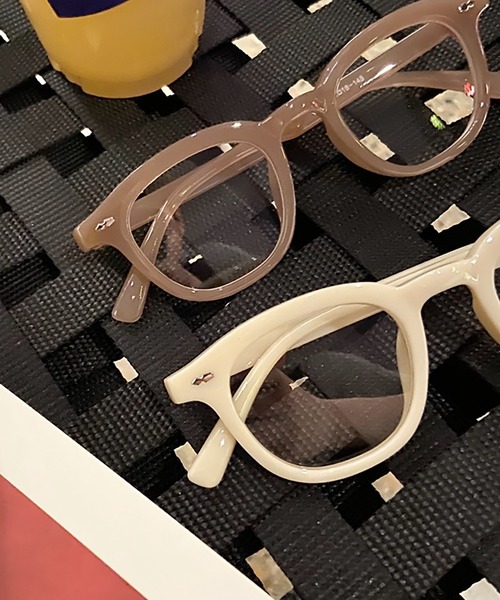 Bifrost（ビフレスト）の「ウェリントン クリアレンズファッションメガネ 伊達めがね（メガネ・レディース・ブラック/モカ/ブラウン/アイボリー・FREE）」の16枚目の写真