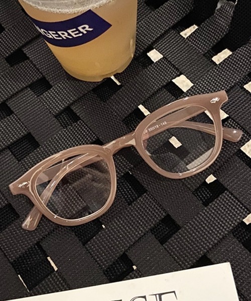 Bifrost（ビフレスト）の「ウェリントン クリアレンズファッションメガネ 伊達めがね（メガネ・レディース・ブラック/モカ/ブラウン/アイボリー・FREE）」の13枚目の写真