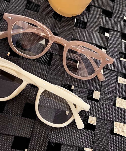 Bifrost（ビフレスト）の「ウェリントン クリアレンズファッションメガネ 伊達めがね（メガネ・レディース・ブラック/モカ/ブラウン/アイボリー・FREE）」の15枚目の写真