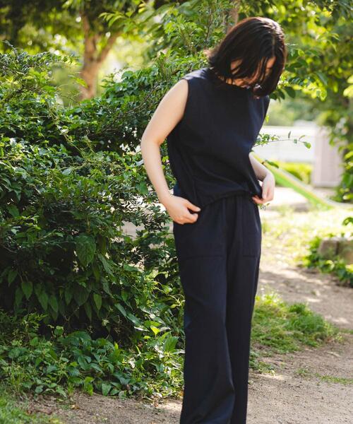 EKAL（エカル）の「『UR TECH DRYLUXE』『吸水速乾/UVカット』ハイツイストフレンチスリーブブラウス（シャツ/ブラウス・レディース・チャコールグレー/モカ/ネイビー・ONE）」の5枚目の写真