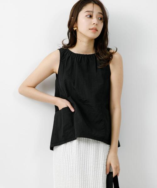 F by ROSSO(エフバイロッソ)の「F by ROSSO 撥水ナイロンプルオーバー(Tシャツ/カットソー・レディース・ブラック/アイボリー/ブラウン・FREE)」の3枚目の写真