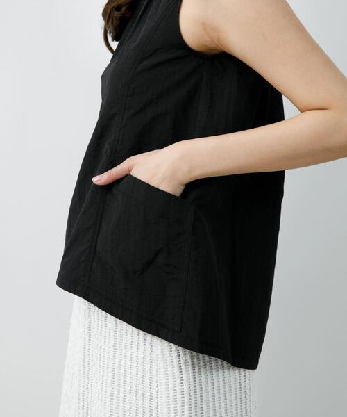 F by ROSSO(エフバイロッソ)の「F by ROSSO 撥水ナイロンプルオーバー(Tシャツ/カットソー・レディース・ブラック/アイボリー/ブラウン・FREE)」の16枚目の写真