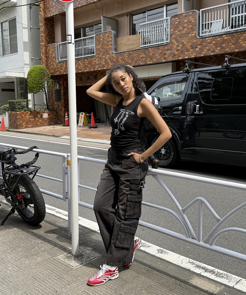 Oriens JOURNAL STANDARD（オリエンス ジャーナルスタンダード）の「チャームグラフィック タンクトップ（タンクトップ・レディース・ブラック/ホワイト・FREE）」の5枚目の写真